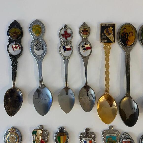 Vnt Souvenir Spoon Lot (18 pcs) Travel Countries Texas Europe Enamel Collectible - Picture 7 of 7
